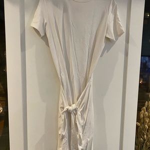 I Aritzia white dress